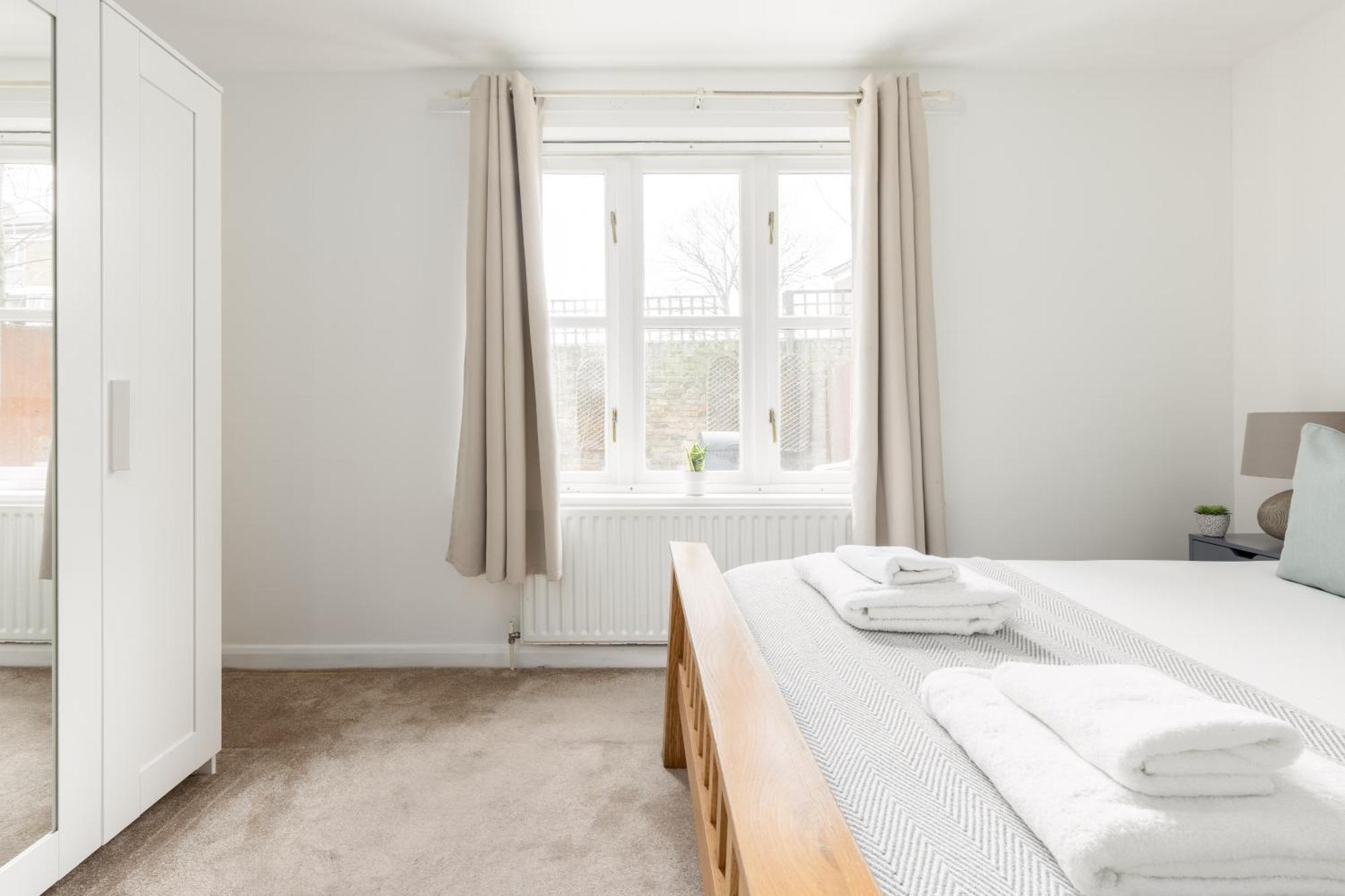 The Clapham Terraced House Apartament *